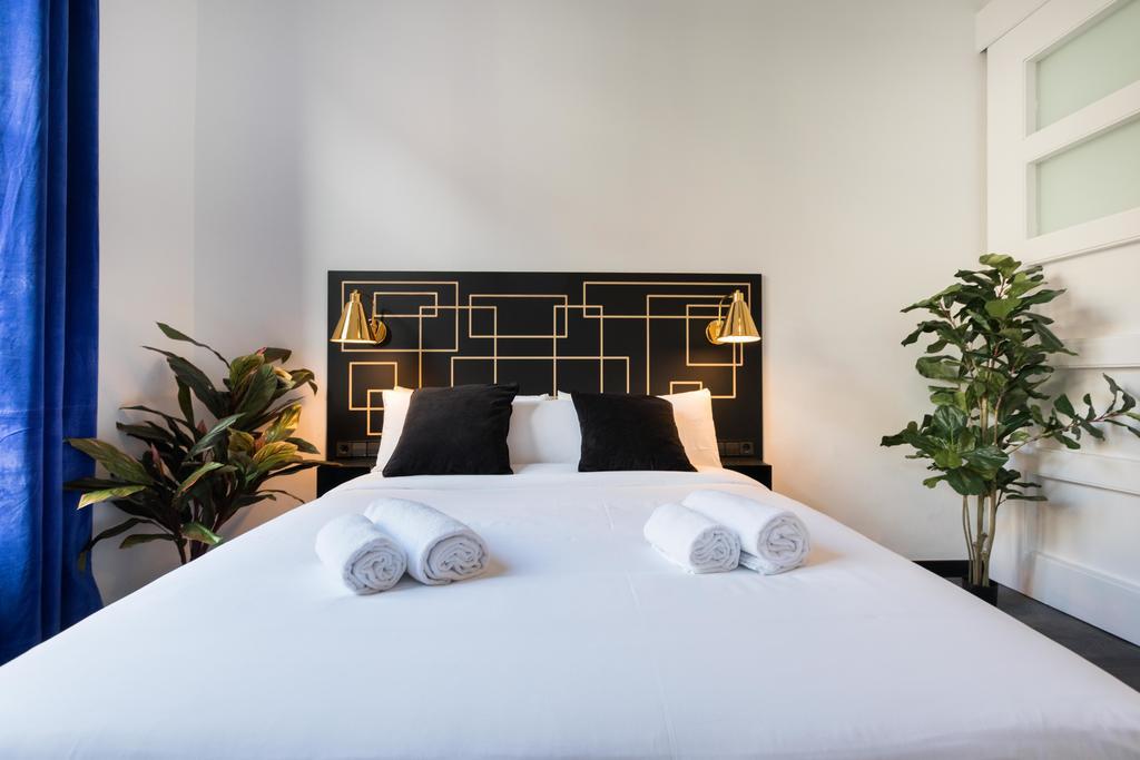 El Consell By The Streets Apartment บาร์เซโลนา ภายนอก รูปภาพ